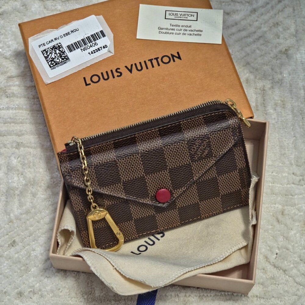 Louis Vuitton Card & Coin Holder with key chain
